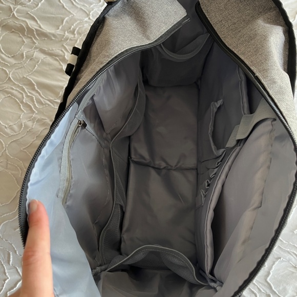 Amazon Brands Large Utility Work Bag - Picture 7 of 9